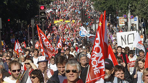 เดินขบวนประท้วงนโยบายรัดเข็มขัดในฝรั่งเศสและยุโรป
