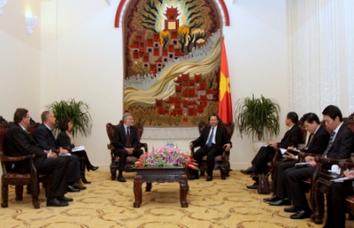 รองนายกรัฐมนตรีVũ Văn Ninh ต้อนรับคณะผู้เชี่ยวชาญตรวจสอบด้านการเงินของสวิสเซอร์แลนด์