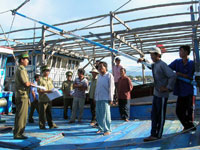 กรมตำรวจทะเลเวียดนามประชุมสรุปผลการประสานงานในการรักษาสายเคเบิลใยแก้ว