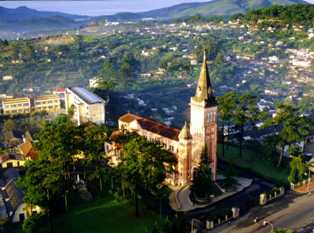 เปิดสัปดาห์วัฒนธรรม การท่องเที่ยวและการค้าจังหวัดLâm Đồng