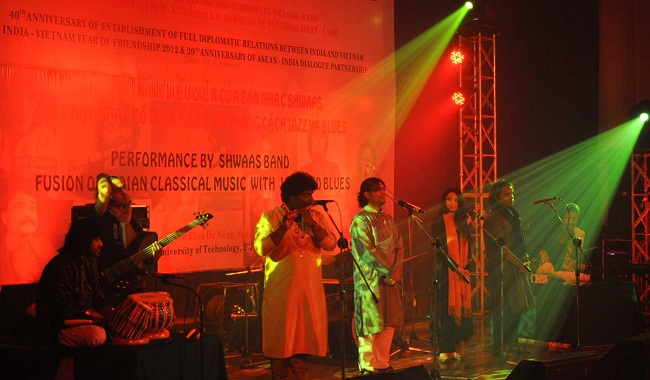 กิจกรรมฉลองครบรอบ๔๐ปีการสถาปนาความสัมพันธ์ทางการทูตระหว่างเวียดนามกับอินเดีย