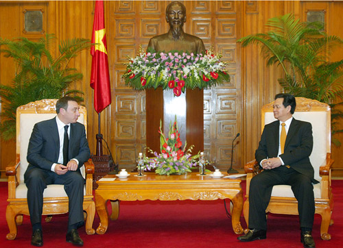 ท่าน Nguyễn Tấn Dũng นายกรัฐมนตรีให้การต้อนรับรัฐมนตรีเศรษฐกิจเบลารุส