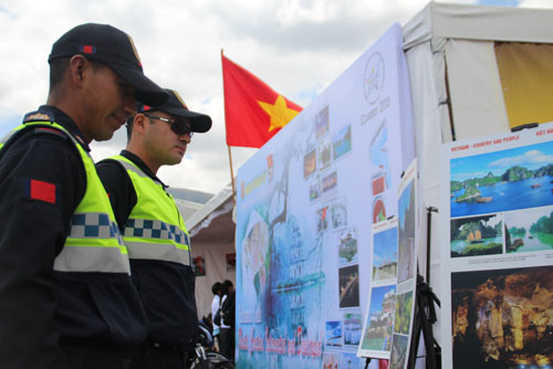 คณะผู้แทนเวียดนามเข้าร่วมงานมหกรรมเยาวชนและนักศึกษาโลกครั้งที่ 18