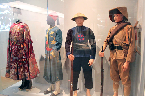 งานนิทรรศการ “อินโดจีน-ผืนดินและคนช่วงปี 1856-1956”