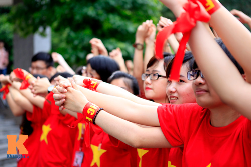 ประชาชนเวียดนามสามัคคีเพื่ออธิปไตยเหนือเกาะแก่งและทะเลของปิตุภูมิ