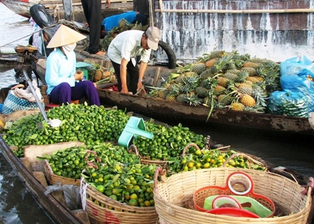 ตลาดน้ำก๋ายรัง เอกลักษณ์เฉพาะของเขตลุ่มน้ำโขง