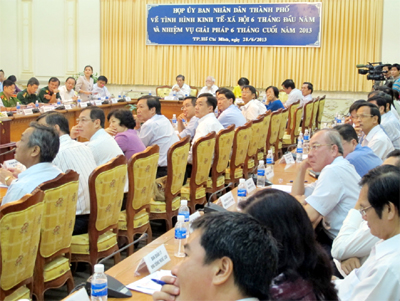 นครโฮจิมินห์เน้นควบคุมภาวะเงินเฟ้อและกระตุ้นอุปโภคในช่วงเดือนที่เหลือของปีนี้