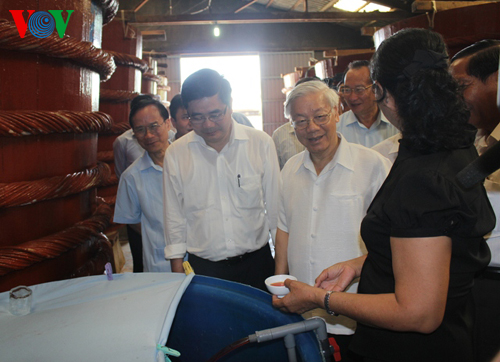 เลขาธิการใหญ่พรรคลงพื้นที่อำเภอเกาะฟู๊ก๊วก จังหวัดเกียนยาง