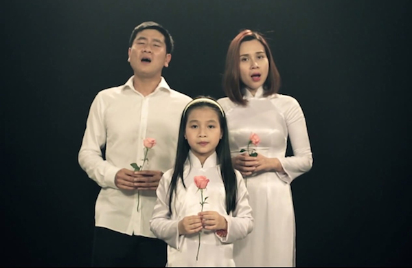 เพลง “Con có mẹ rồi” หรือ “หนูมีคุณแม่แล้ว”