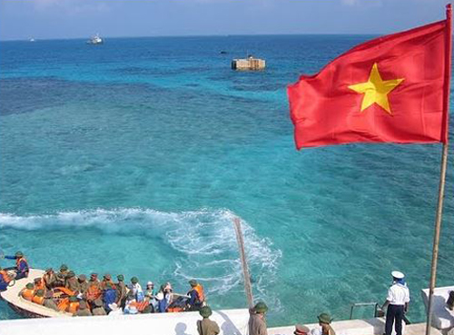 เริ่มโครงการส่งข้อความ SMS “ล้านหัวใจเพื่อปิตุภูมิ”