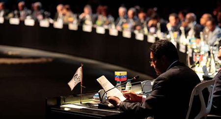 การประชุมสุดยอดอียู-ซีอีแอลเอซีเน้นถึงเศรษฐกิจ-การค้า