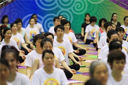 เวียดนามขานรับวันโยคะสากล 21 มิถุนายน