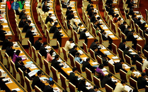 ที่ประชุมรัฐสภาหารือเกี่ยวกับร่างกฎหมายวิธีพิจารณาความแพ่งฉบับแก้ไข