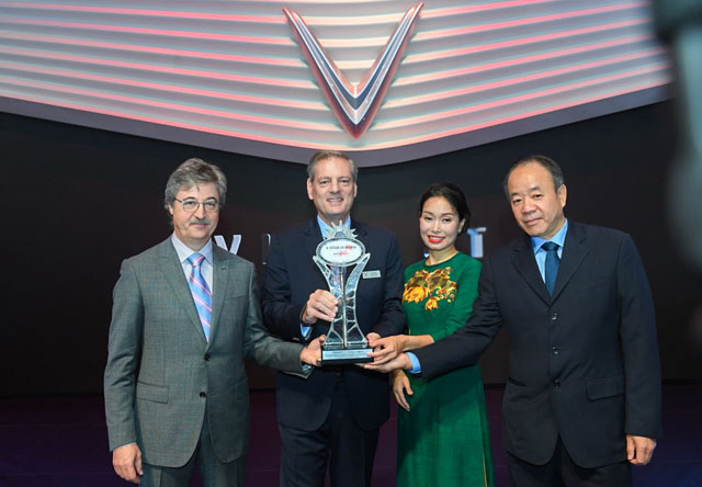 Vinfast ได้รับรางวัล “ดาวรุ่ง” ในงาน Paris Motorshow