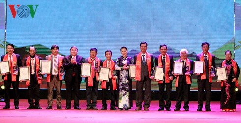 สดุดีเกษตรกรเวียดนามดีเด่นปี 2018