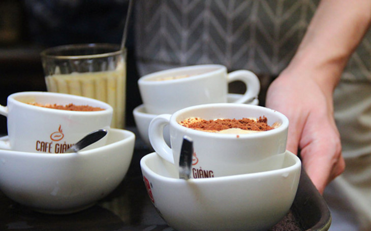 ร้านกาแฟไข่มีลูกค้ามาอุดหนุนอย่างหนาแน่นหลังการประชุมสุดยอดสหรัฐ-สาธารณรัฐประชาธิปไตยประชาชนเกาหลี