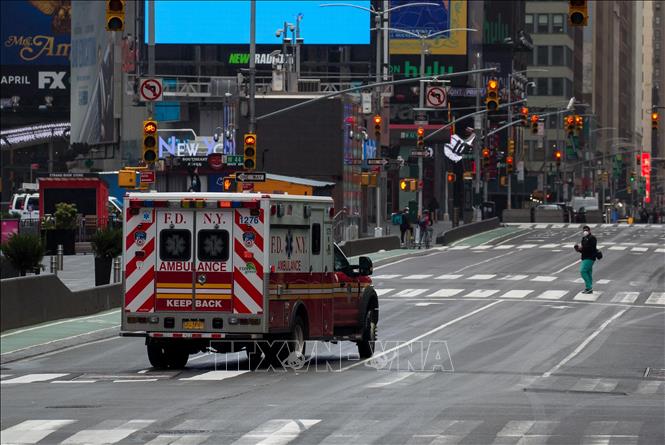 มีผู้เสียชีวิตเกือบ 217,000 รายจากโรคโควิด-19