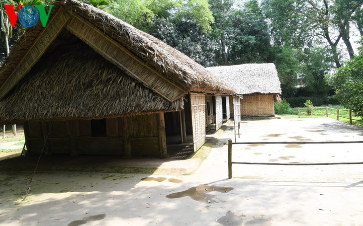 บ้านที่เรียบง่ายที่ลุงโฮอาศัยในวัยเยาว์ตั้งแต่ปี 1901-1906