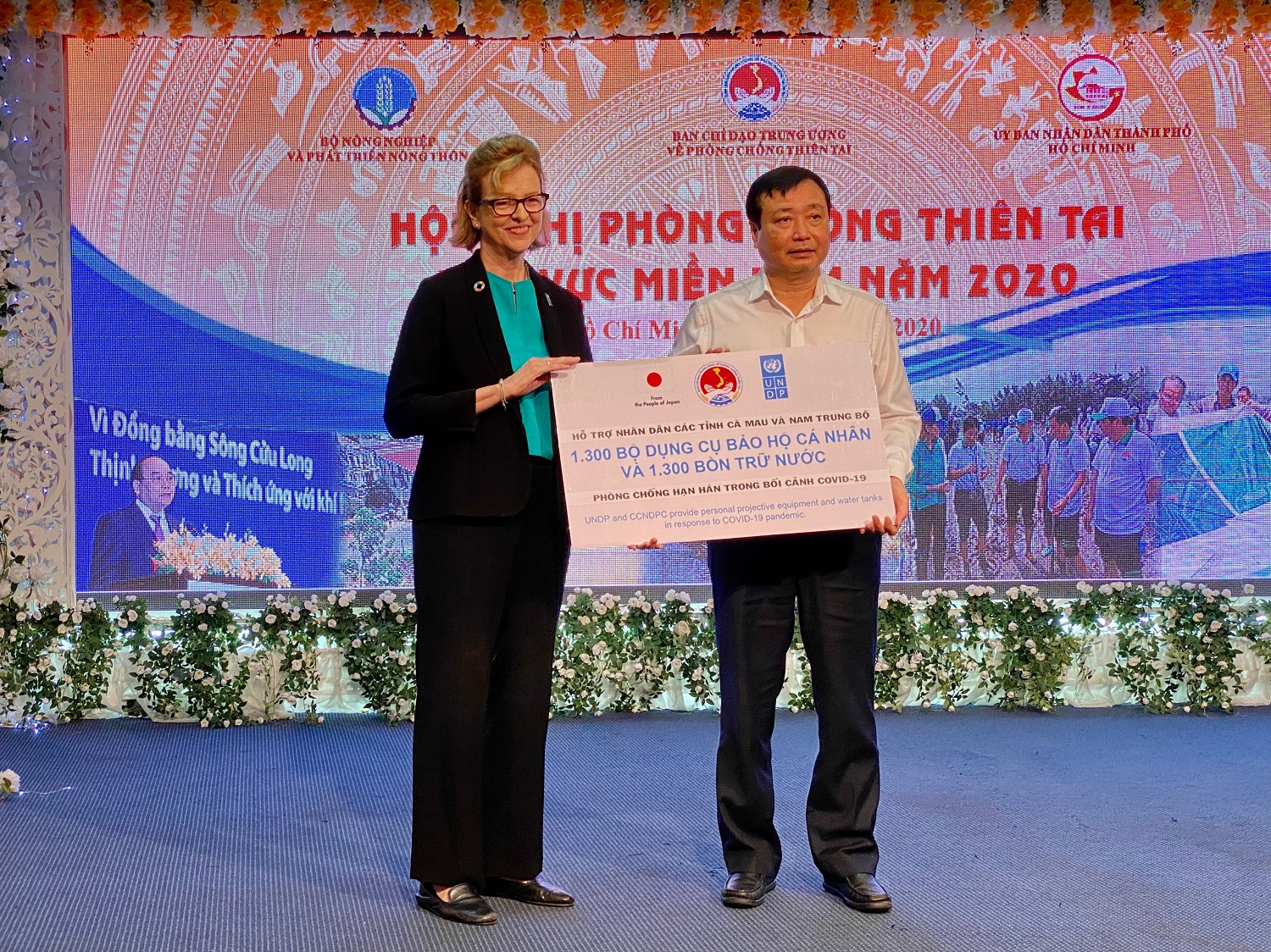 ญี่ปุ่นและ UNDP ให้การช่วยเหลือความต้องการขั้นพื้นฐานเพื่อป้องกันและรับมือการแพร่ระบาดของโรคโควิด-19 ให้แก่ครอบครัวยากจนในภาคใต้