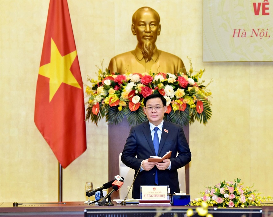 การเสวนาทาบทามความคิดเห็นของผู้เชี่ยวชาญด้านเศรษฐกิจและสังคม