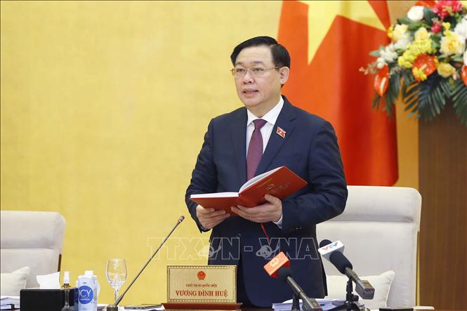 คณะกรรมาธิการสามัญสภาแห่งชาติแสดงความเห็นเกี่ยวกับเนื้อหาของการประชุมสภาแห่งชาติครั้งที่ 2 สมัยที่ 15