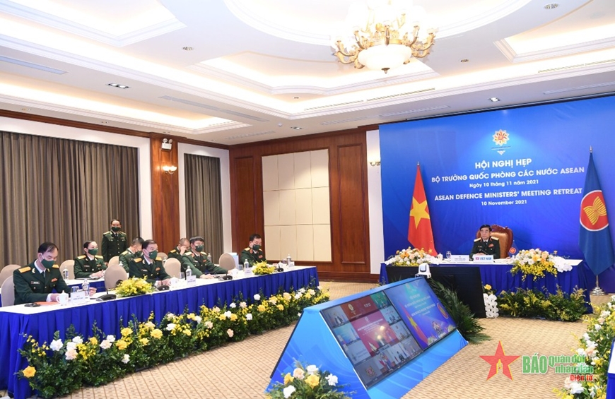 รัฐมนตรีกลาโหม ฟานวันยาง ระบุว่า การปกป้องความมั่นคง ความปลอดภัยในการเดินเรือและเสรีภาพในการบินคือผลประโยชน์ของทุกประเทศในโลก