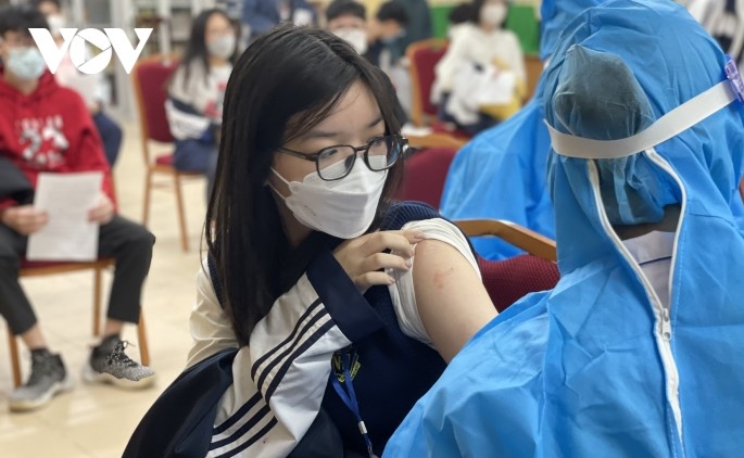 ท้องถิ่นต่างๆควบคุมการแพร่ระบาด จัดการฉีดวัคซีนป้องกันโควิด-19 สำหรับผู้สูงอายุและผู้ที่มีโรคประจำตัว