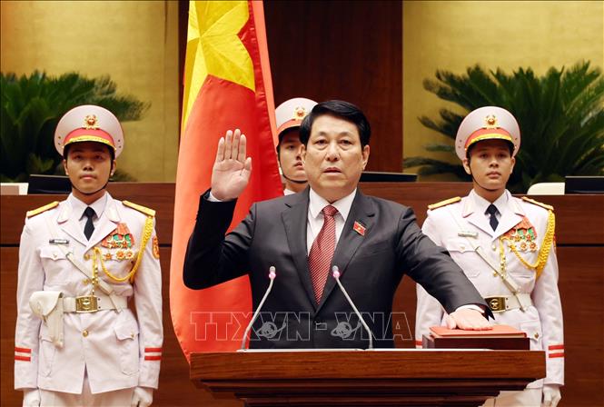 อยากทราบถึงภาระหน้าที่ของเลขาธิการใหญ่พรรคคอมมิวนิสต์เวียดนาม ประธานประเทศ และนายกรัฐมนตรี