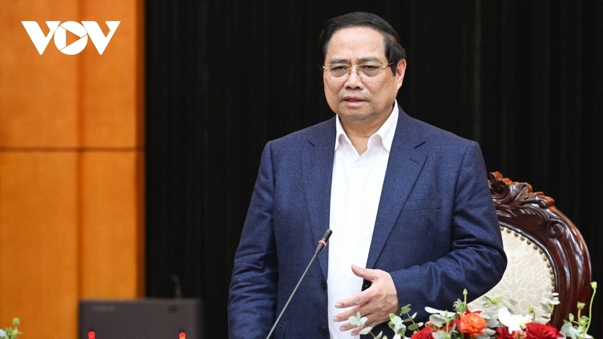 นายกรัฐมนตรี ฝ่ามมิงชิ้ง เป็นประธานการประชุมเกี่ยวกับการพัฒนาอุตสาหกรรมกลาโหม