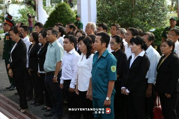 Nguyen Tan Dung 전 총리 등 전 반 카이 (Phan Van Khai) 총리  조문객 발길 계속 이어져