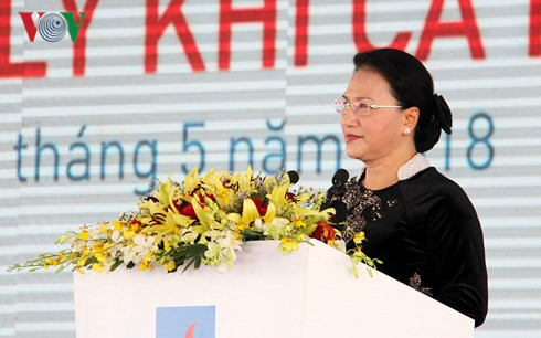 응웬 티 김 응안 (Nguyen Thi Kim Ngan)국회의장,  Ca Mau 가스 처리 공장 준공식 참석