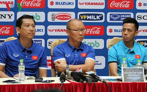 베트남 축구팀,  AFF 컵 (동아시안 컵) A조 선두 등극 결의