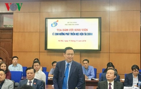 Vuong Dinh Hue부총리, 재정아카데미에 재정 이니셔티브망 설립 제안
