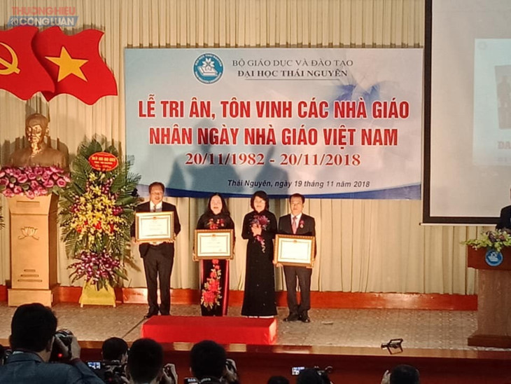 Đặng Thị Ngọc Thịnh (당 티 응옥 틴) 국가부주석, Thái Nguyên (타이 응우옌) 대학의 교육질 향상
