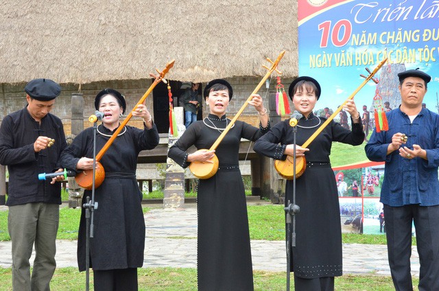 푸옌 (Phú Yên)성 소수민족 문화체육관광 축제의 날