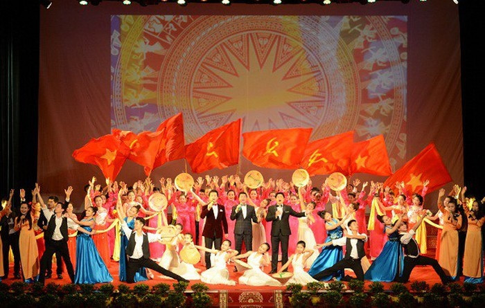 디엔 비엔 푸 (Điện Biên Phủ) 승리 65주년 기념 활동들
