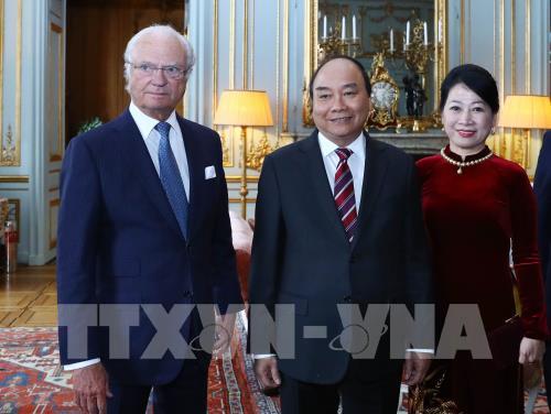 응우옌 쑤언 푹 정부총리, Carl XVI Gustav 스웨덴 국왕 회견