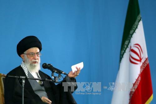 Хаменеи: США и Великобритании не удалось спровоцировать беспорядки в Иране