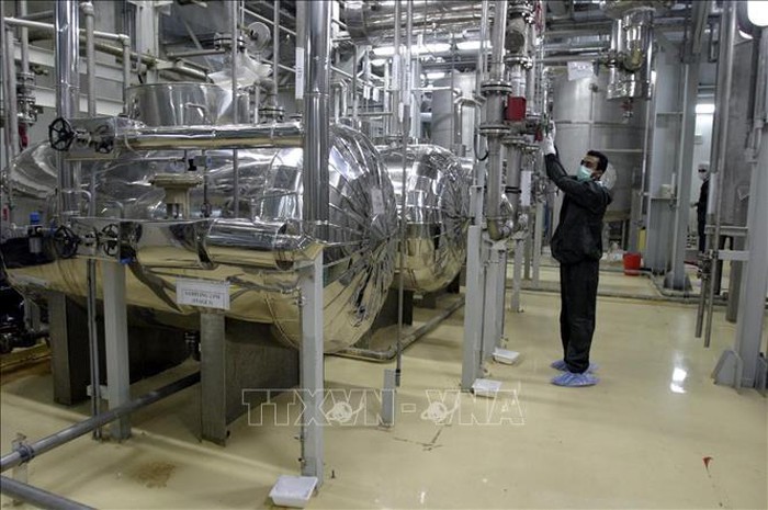 Иран продолжит сокращать свои обязательства по ядерной сделке