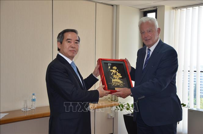 В Греции с рабочим визитом находилась делегация КПВ