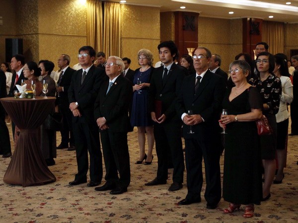 Вьетнам стоит плечом к плечу с Кубой на пути развития