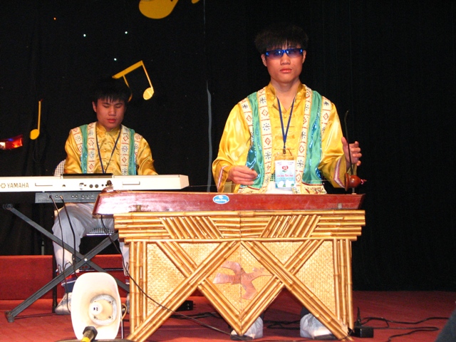 В Ханое прошла художественная программа для детей из неблагополучных семей столицы