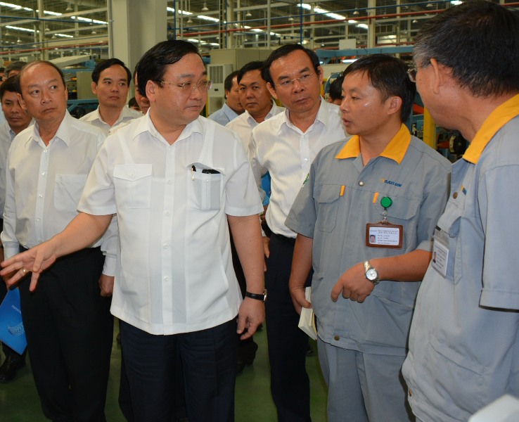 Вице-премьер СРВ Хоанг Чунг Хай посетил провинцию Тэйнинь с рабочим визитом