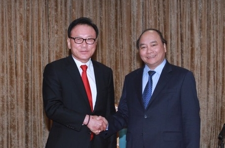 Вице-премьер СРВ Нгуен Суан Фук принял почетного генконсула Вьетнама в Республике Корея