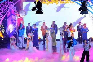 Художественная программа «Весна на островах Чыонгша-2014»