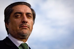 Бывший глава МИД Афганистана пока лидирует на президентских выборах