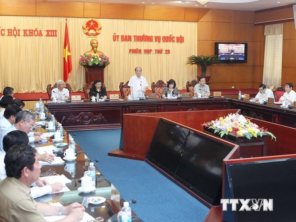 ПК НС СРВ обсуждает проект исправленного закона об устройстве парламента