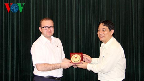 Расширение сотрудничества между союзами молодежи Вьетнама и Россией