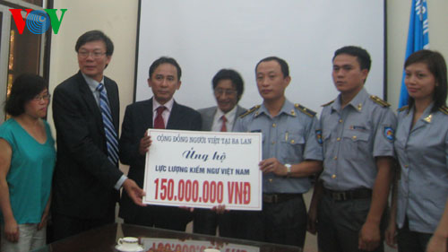 Вьетнамцы в Польше поддерживают силы морской полиции и береговой охраны своей страны