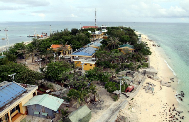 Повышение знаний комсомольских работников о море и островах Вьетнама